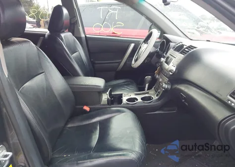 2011 Toyota Highlander Se V6 из США, поврежденный, VIN 5TDBK3EH1BS077673